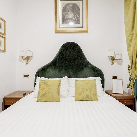 Pantheon Antique Suite Roma Exterior foto